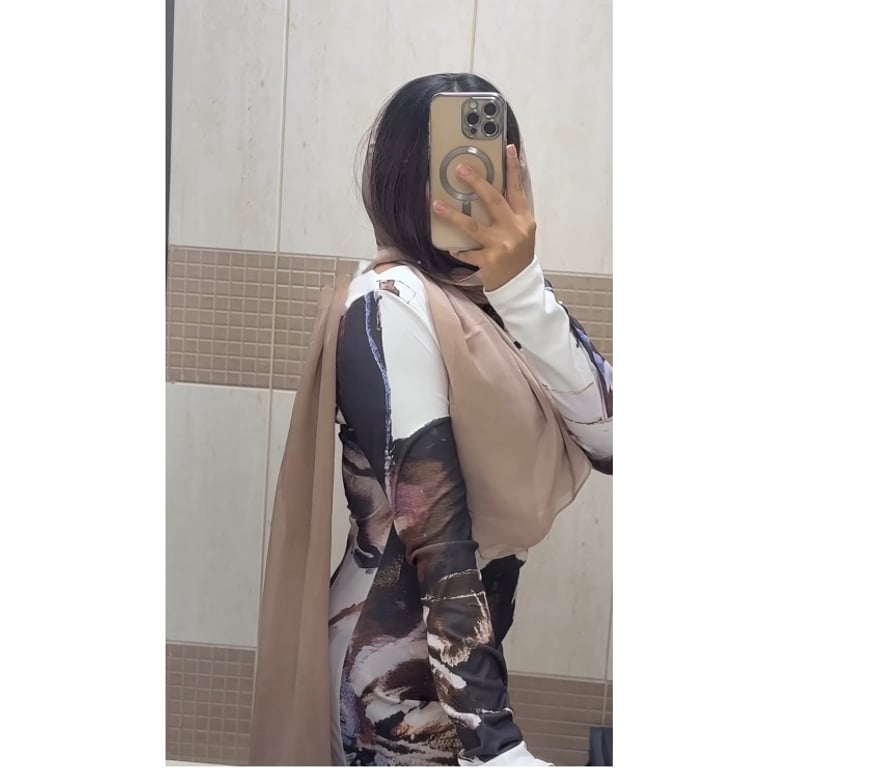 Adult Entertainment Greater Manchester Manchester - Photos for Authentic British Indian Hijabi Goddess(GFE+ content)