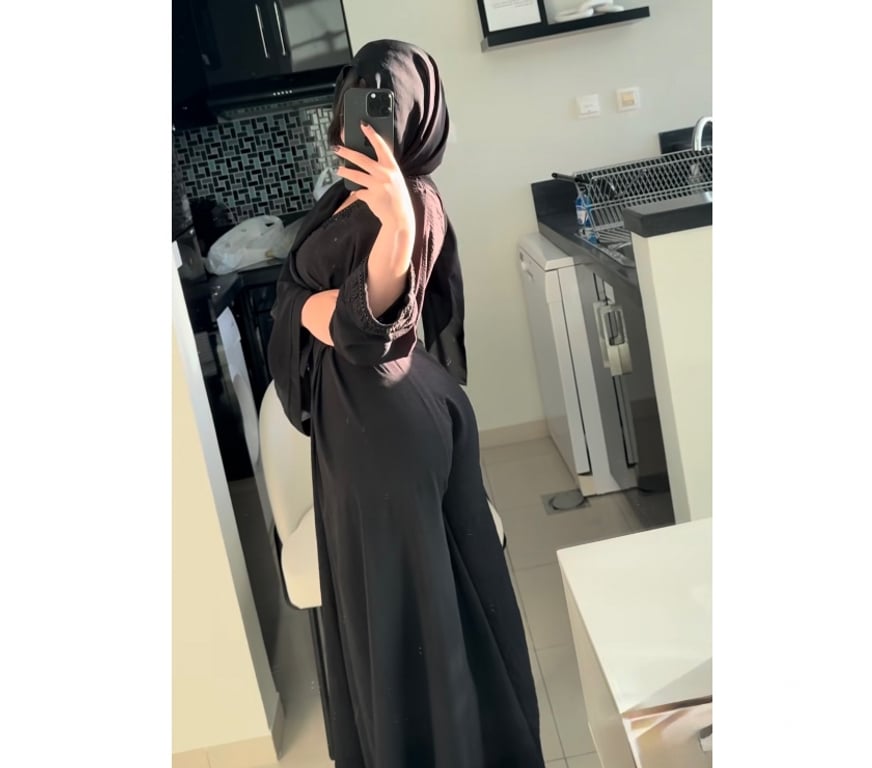 Adult Entertainment Greater Manchester Manchester - Photos for Authentic British Indian Hijabi Goddess(Online services)