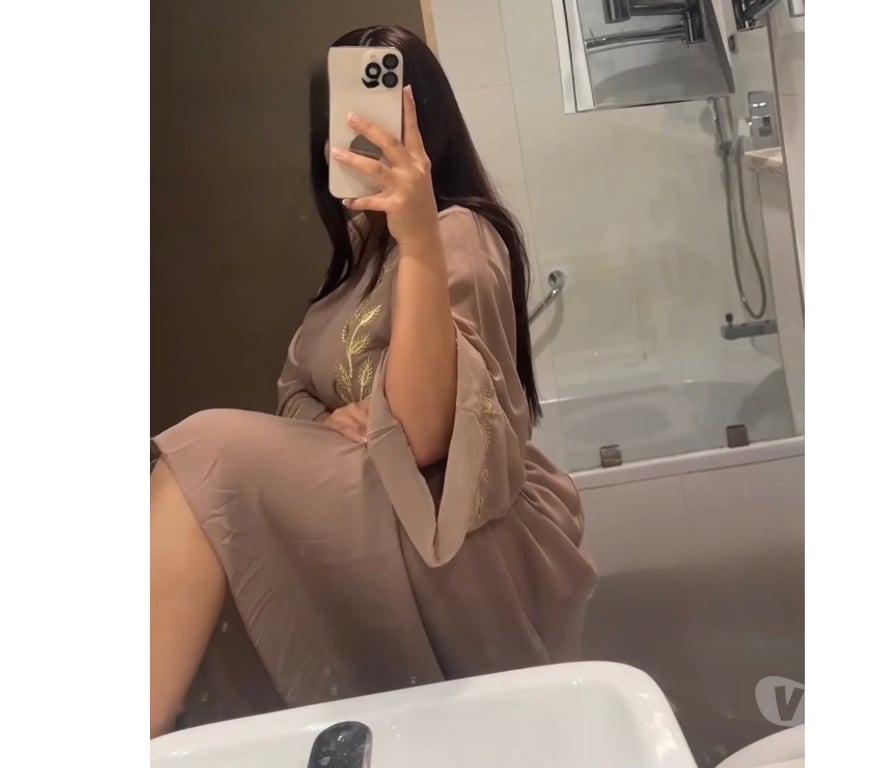 Adult Entertainment Greater Manchester Manchester - Photos for Authentic British Indian Hijabi Goddess(GFE+ content)