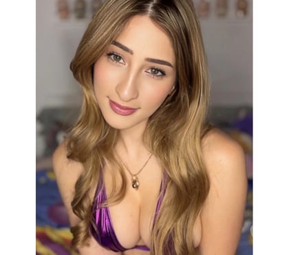 Photos for Blonde with tits😍❤️‍🔥 New around here ❤️