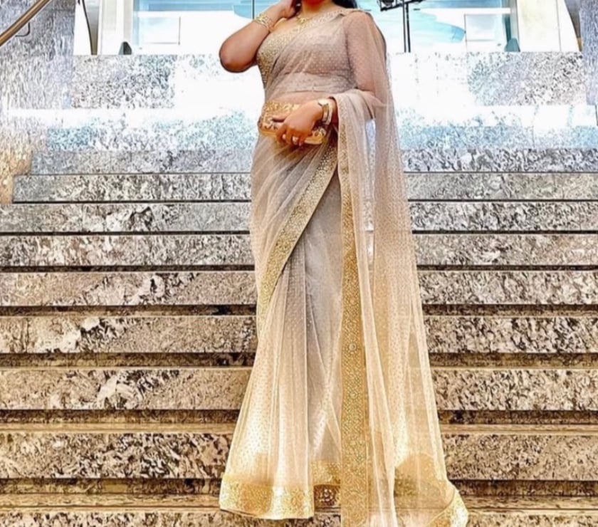 Escorts East London Blackwall - East London - Photos for Ashmita Indian new to Canary Wharf