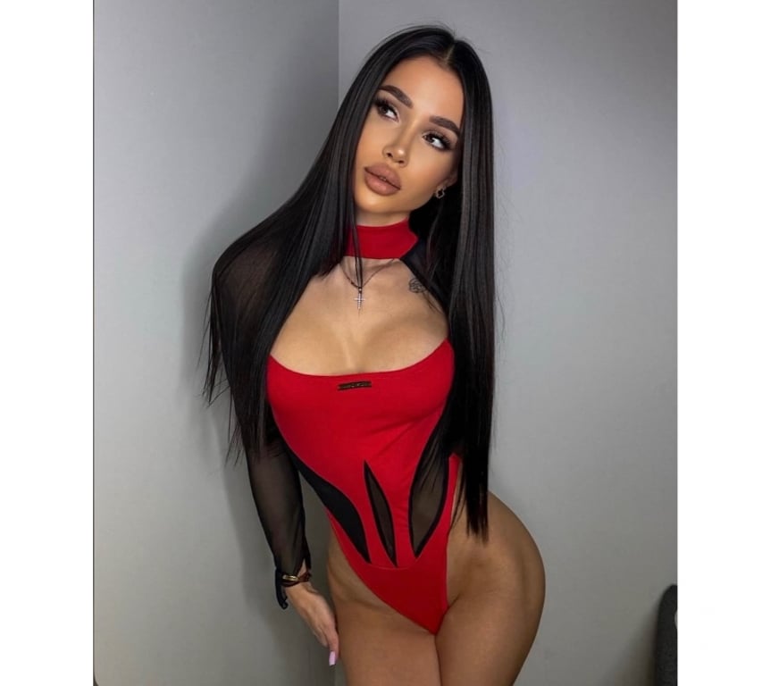 Escorts West Yorkshire Bradford - Photos for Cleo🥀 Party full night Outcall &Incall call me