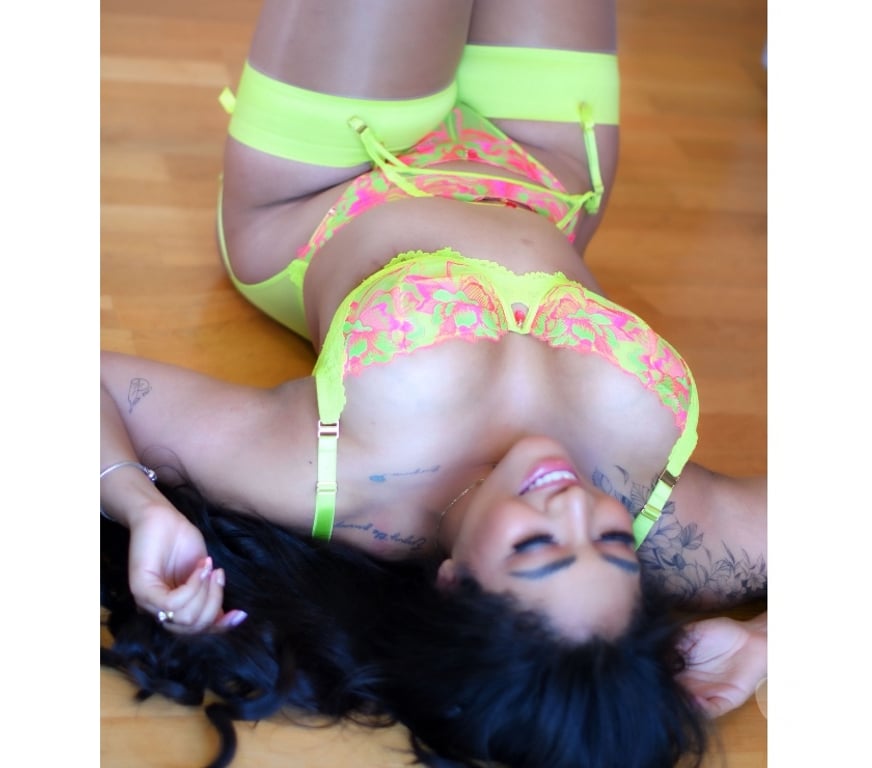 Escorts Oxfordshire South Oxfordshire - Photos for 💕🍒MAYA HORNY BRAZILIAN🍾PARTYGIRL FULL SERVICES🍒