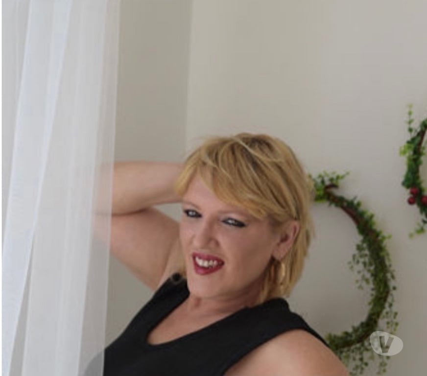 Escorts Slough Slough Town Centre - Slough - Photos for Next door Milf new in the Slough. Hungarian Cristine.