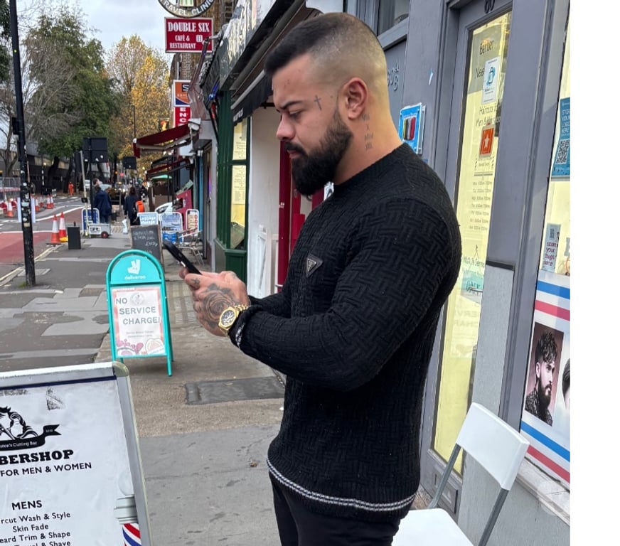  Gay massage North West London Golders Green - North West London - Photos for 🔥STRAIGHT MAN FROM BRAZIL - OUT AND DISCREET🔥