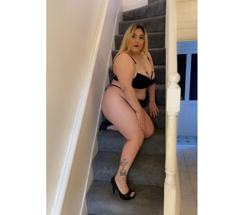 Escorts Shepherd`s Bush West London - Photos for ROXANA ❤️REAL❤️PICTURES❤️BIG❤️BOOBS