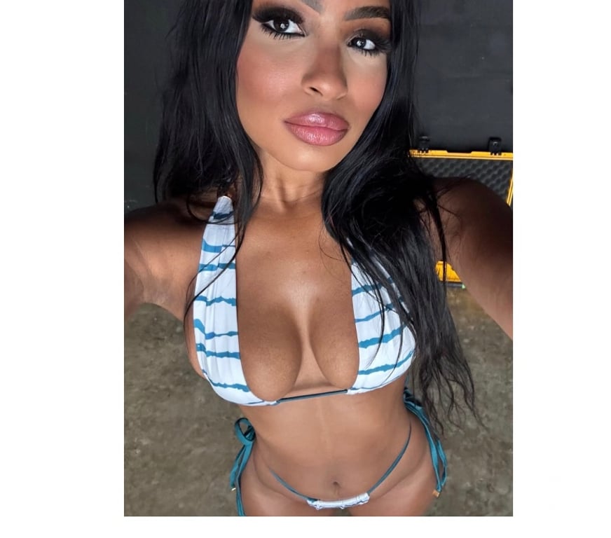 Escorts South West London Sutton - Photos for 🇧🇷SEXY BELLA HOT PARTYGIRL IN WELLINGTON ☎️