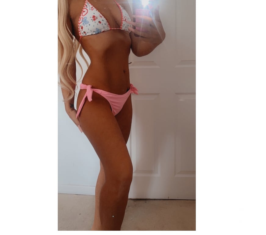 Escorts Edinburgh Edinburgh - Edinburgh - Photos for Petite blonde BRITISH