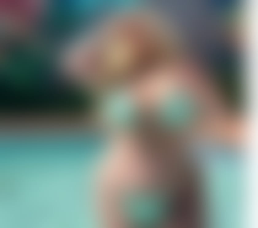 Hot Melisa in city center party women xx