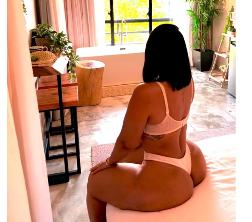 Escorts East London Canning Town - East London - Photos for 🇦🇴 Big Bum 🔥N|A|Z|H|I|R|A🔥Party Girl🔞