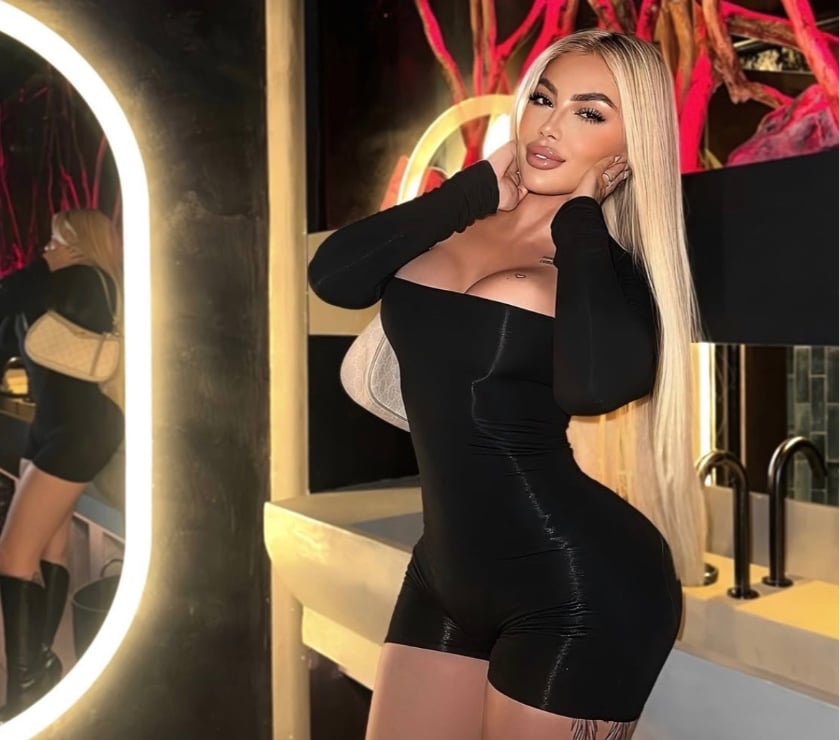 Escorts West London East Acton Station - West London - Photos for SEXY AND STRIKING BLONDE, IMPOSSIBLE TO IGNORE ✨🔥💋