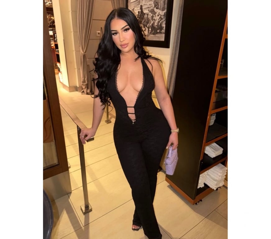 Escorts North West London Willesden - North West London - Photos for SEXY BRUNETTE, FULL OF CHARM AND NATURAL ATTRACTION 😈✨