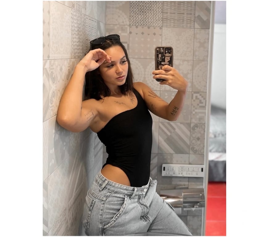 Escorts South West London Stockwell - South West London - Photos for 🫦💦HORNY AND WET JULIA🍑BEST SERVICES🍆💦