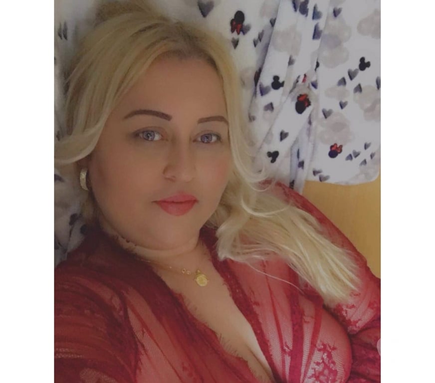 Escorts North West London Queensbury Station - North West London - Photos for Hi Gentlemen I’m Amanda nice massage 💆‍♀️