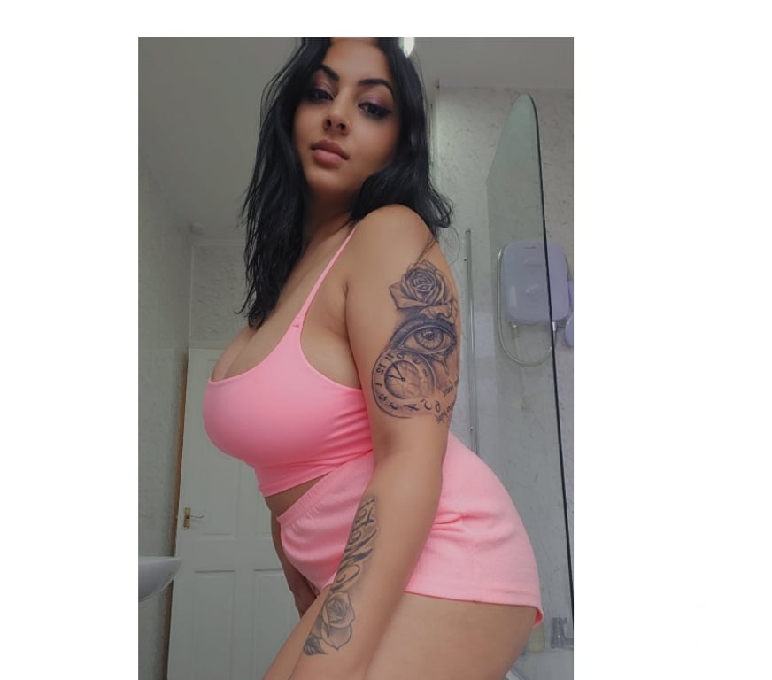 Escorts West Yorkshire Leeds - Photos for Sexy brunette Ayshaa owo no rush service