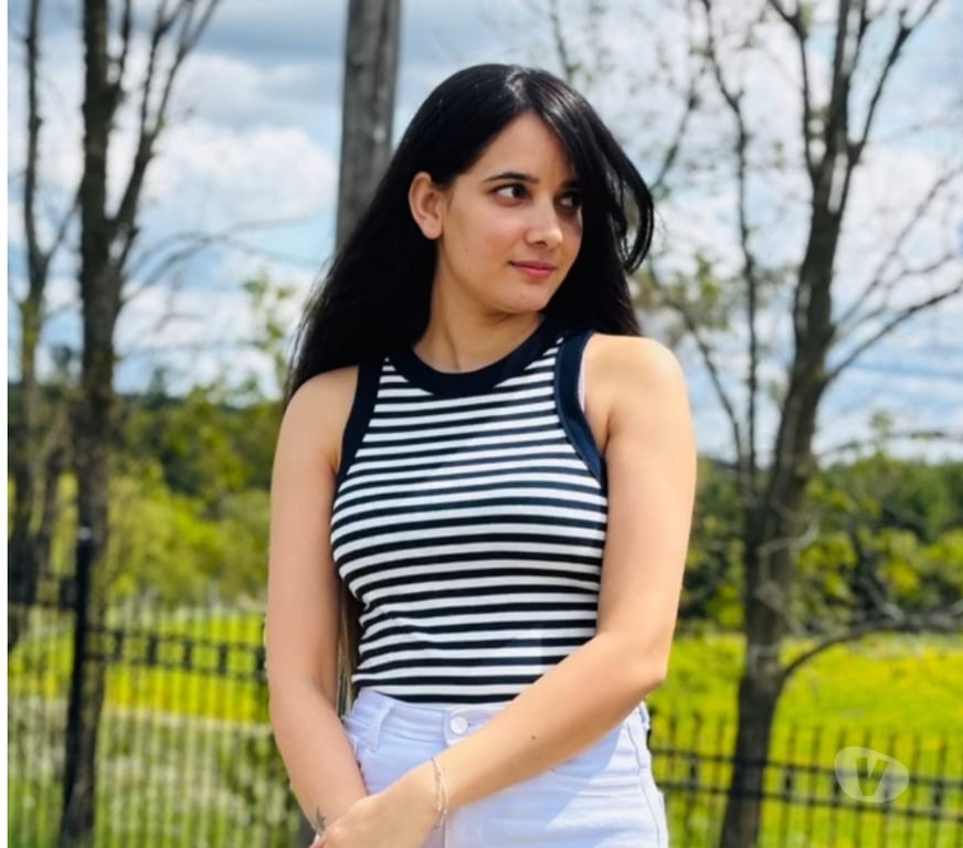 Escorts West Yorkshire Leeds - Photos for Hot Indian girl in town leeds