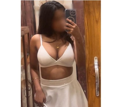 Escort Hayes Hillingdon - Photos for Aishu Indian girl new in Hayes and Harlington