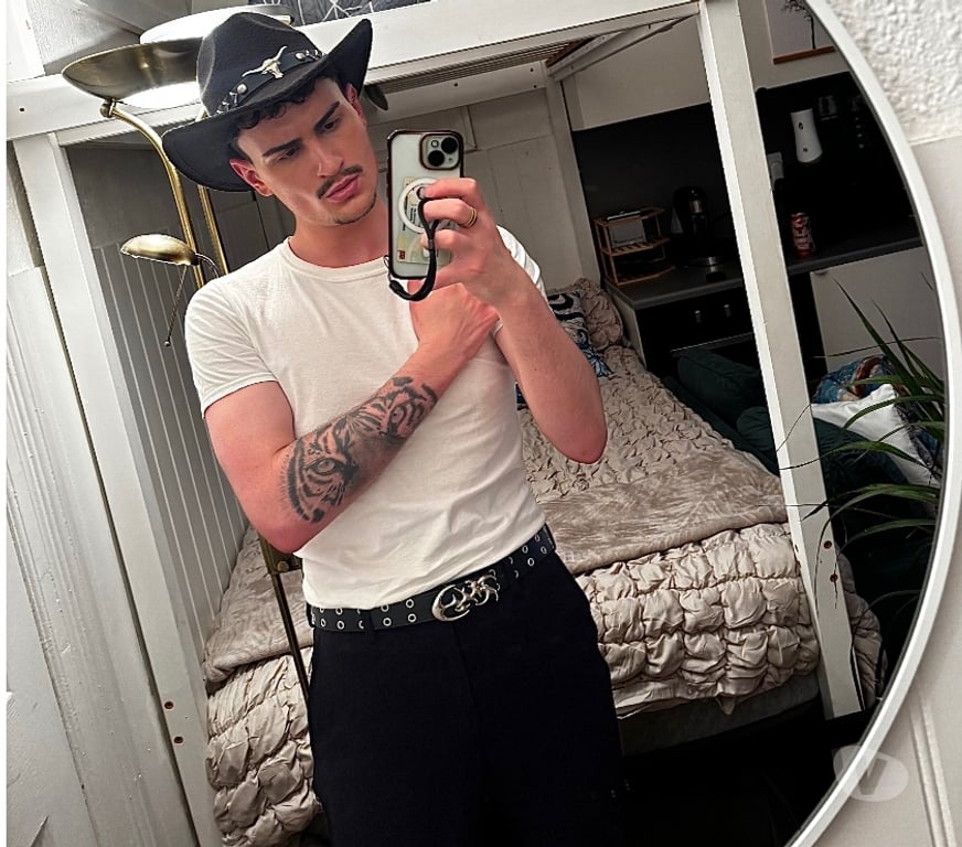  Gay massage Central London London Bridge Station - Central London - Photos for Young European available for in out call