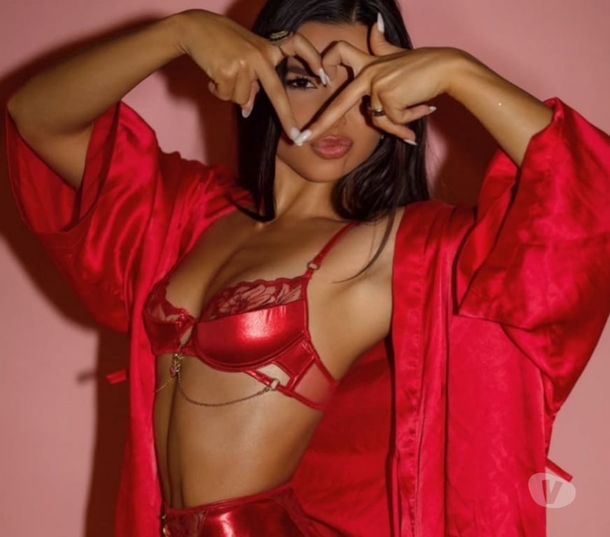 Escorts Hertfordshire Dacorum - Photos for Gucci from Colombia 🇨🇴