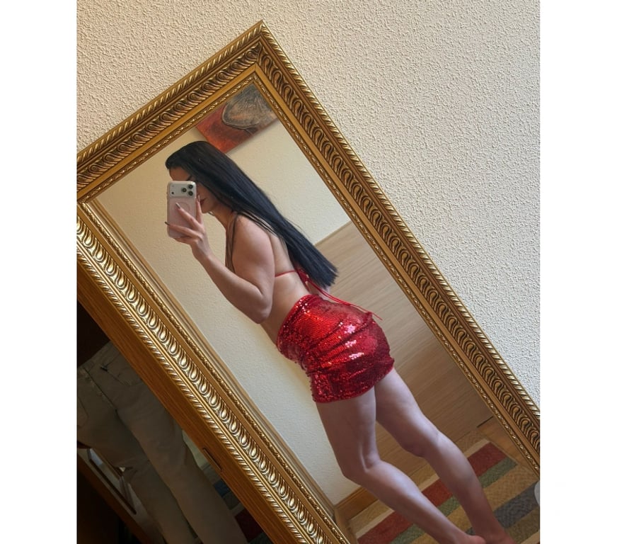 Escorts West London Hounslow - Photos for New in the area - Emy CUBAN 😍