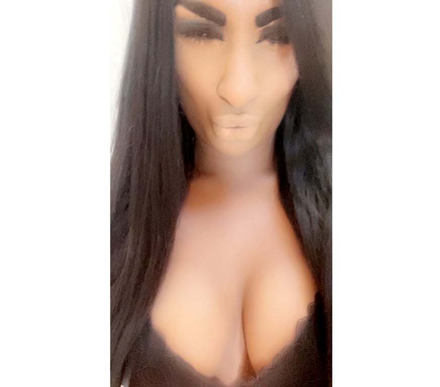 Escorts East London Aldgate East - East London - Photos for Stunning indian babe xxx