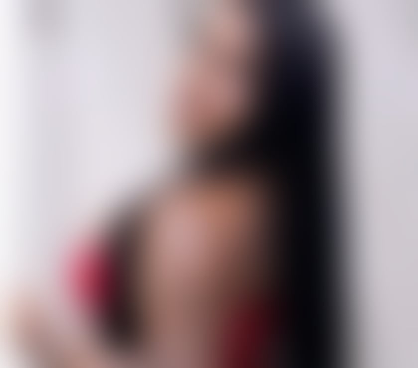 Kelly new tonw best service no rush owo include price