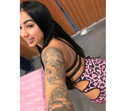 Escort Poplar East London - Photos for BELLA🇧🇷OUTCALLS💦PARTY GIRL🍾100% REAL