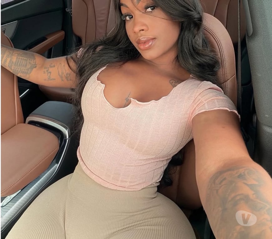 Escorts Norfolk King's Lynn and West Norfolk - Photos for Charming, discreet woman with a captivating smile✨