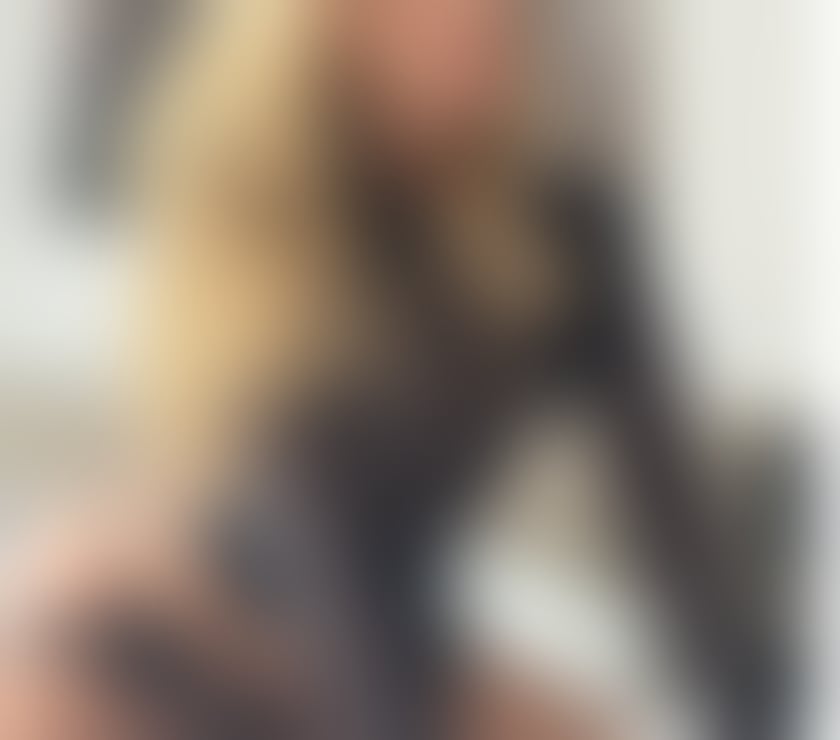 Escorts Tunbridge Wells Town Centre Tunbridge Wells - Photos for 🌸 BLONDE 🌸 OUTCALL 24 7 🌸