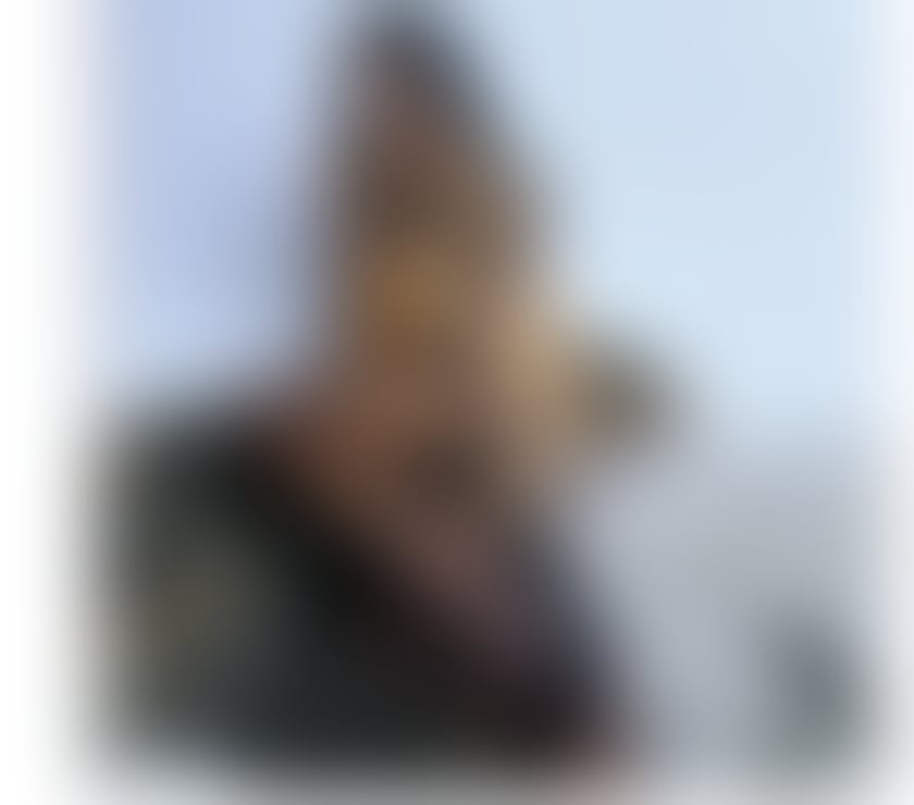 Luna, Brazilian, party girl, sensual & seductive