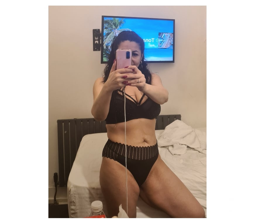 Escorts North London Finsbury Park - North London - Photos for Milf Kelly sexy big natural breasts 💋💋💋