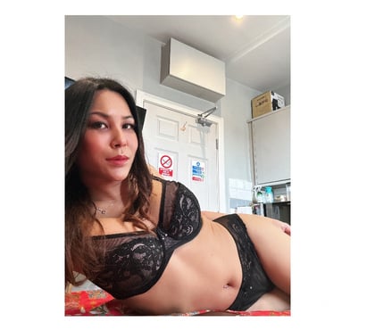 Escorts North Shields North Tyneside - Photos for Slim Busty Sensual Thai Ladyboy new inNorth shields