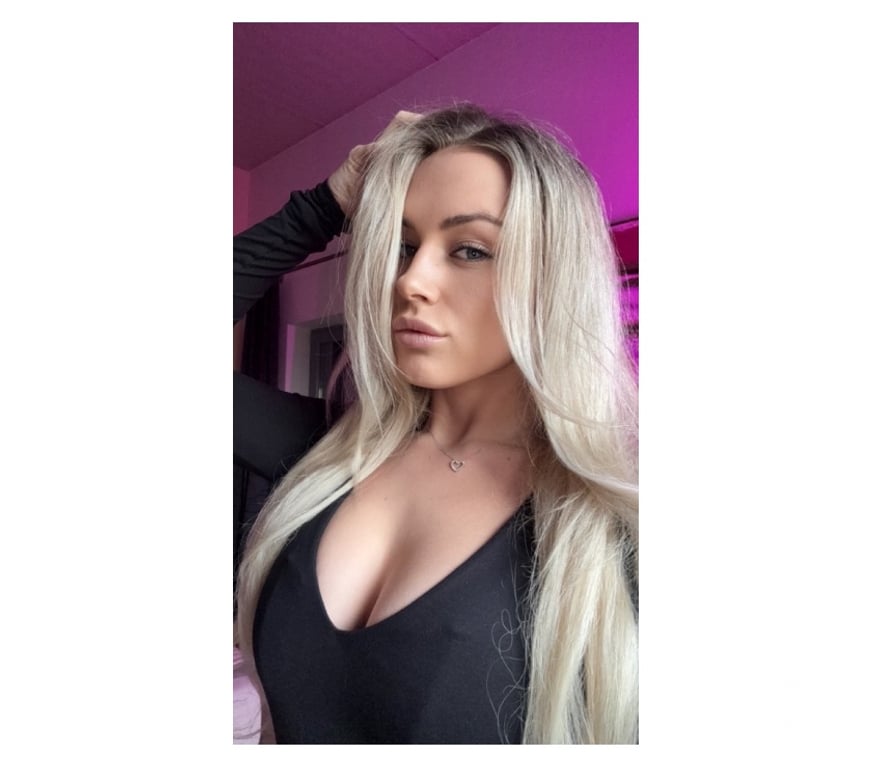 Escorts East London Bromley-by-Bow Station - E3 - East London - Photos for Suzy - Brazilian Party Girl (extras)