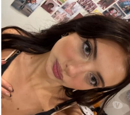 Adult Entertainment Canary Wharf East London - Photos for 18 year old petite brunette (i verify)