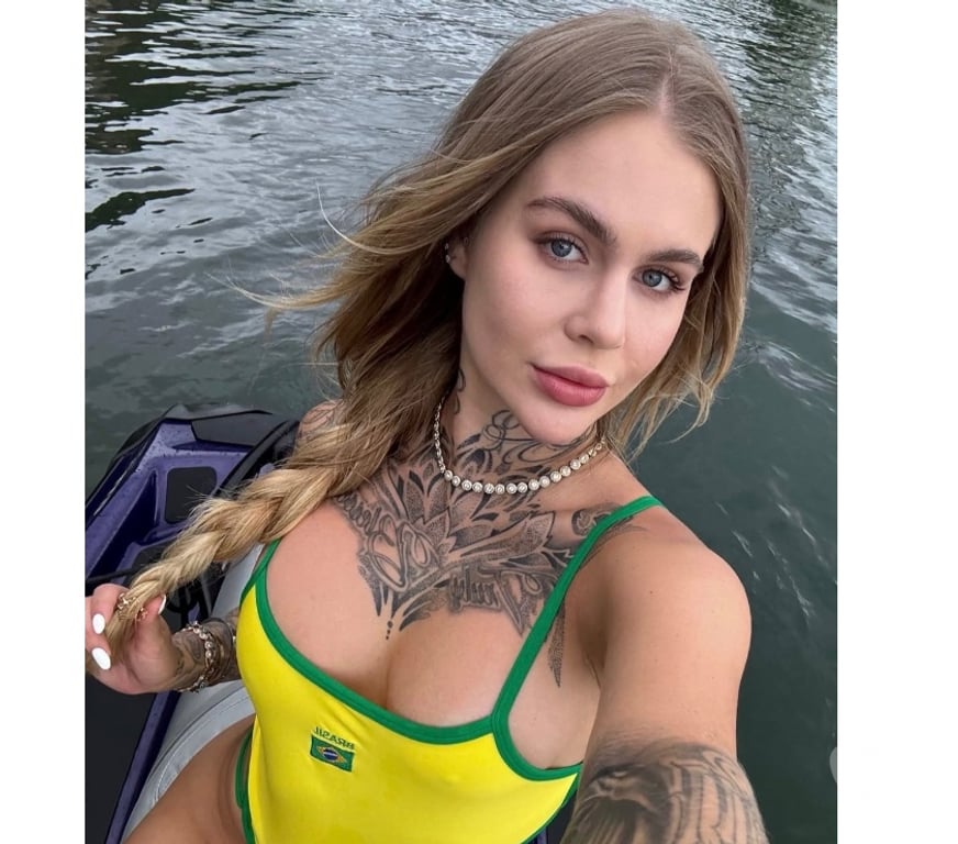 Escorts East London Plaistow - East London - Photos for 🔥 rubi party girl now in town Brazilian🇧🇷