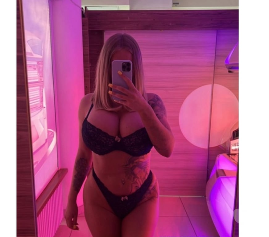 Escorts Norfolk Norwich - Photos for SARAH🍭BDSM💦Strap-on🖤Fetish💯PARTY