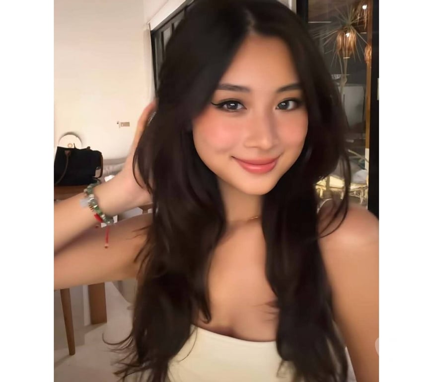 Escorts Aberdeen Old Aberdeen - Aberdeen - Photos for 🌸 Caring Companion • Relaxed & Private 🌸