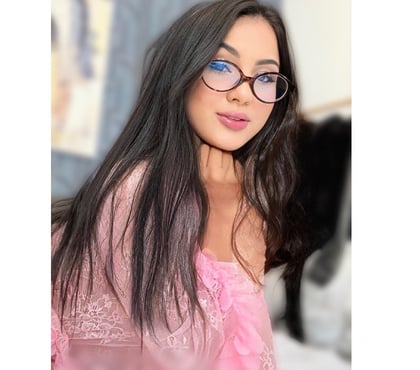 Photos for Antonella 🇧🇷 FIRST TIME IN DERBY