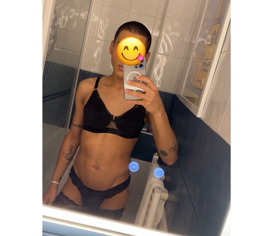 Trans Escorts Greater Manchester Manchester - Photos for 👠 Feemboy Brazilian 😈 party 🎉