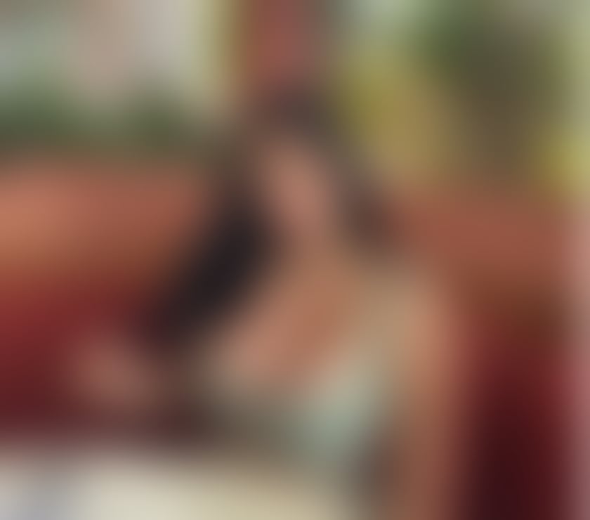 ✨NEW IN TOWN✨PARTY GIRL🥂🍾 CALL ME📲