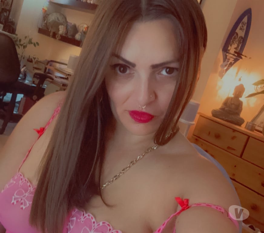 Escorts West Yorkshire Leeds - Photos for 2 Hot girls !!!!!100% GENUINE !!!! Jessica & Sophie