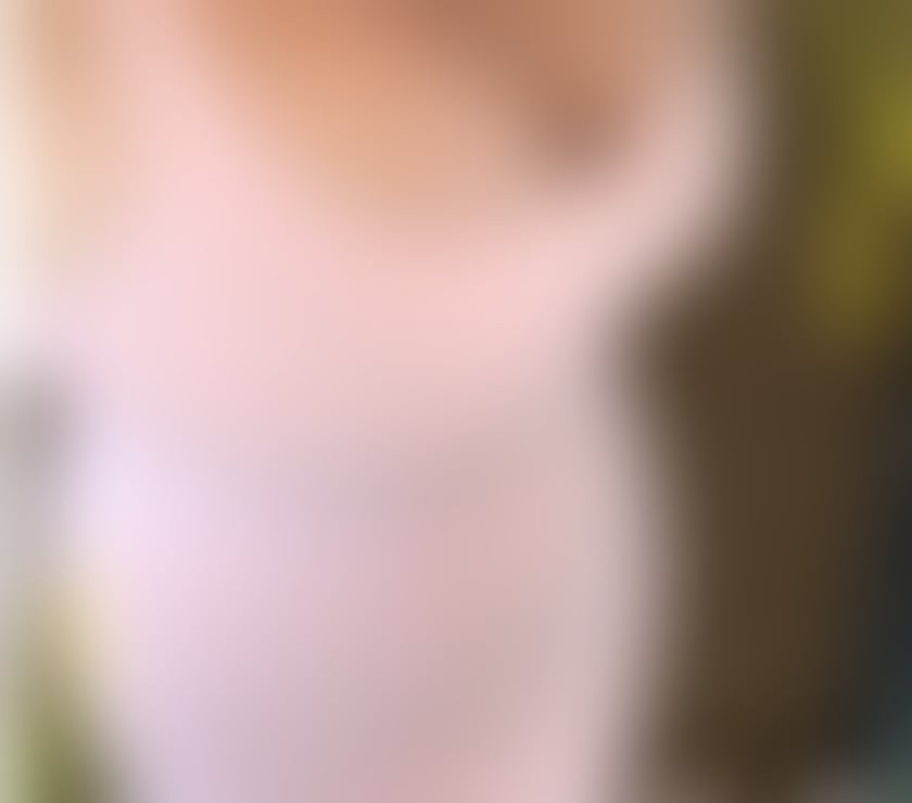 Escorts East London Stratford - East London - Photos for Mature Laura❤Natural big boobs💋Last day April 23th