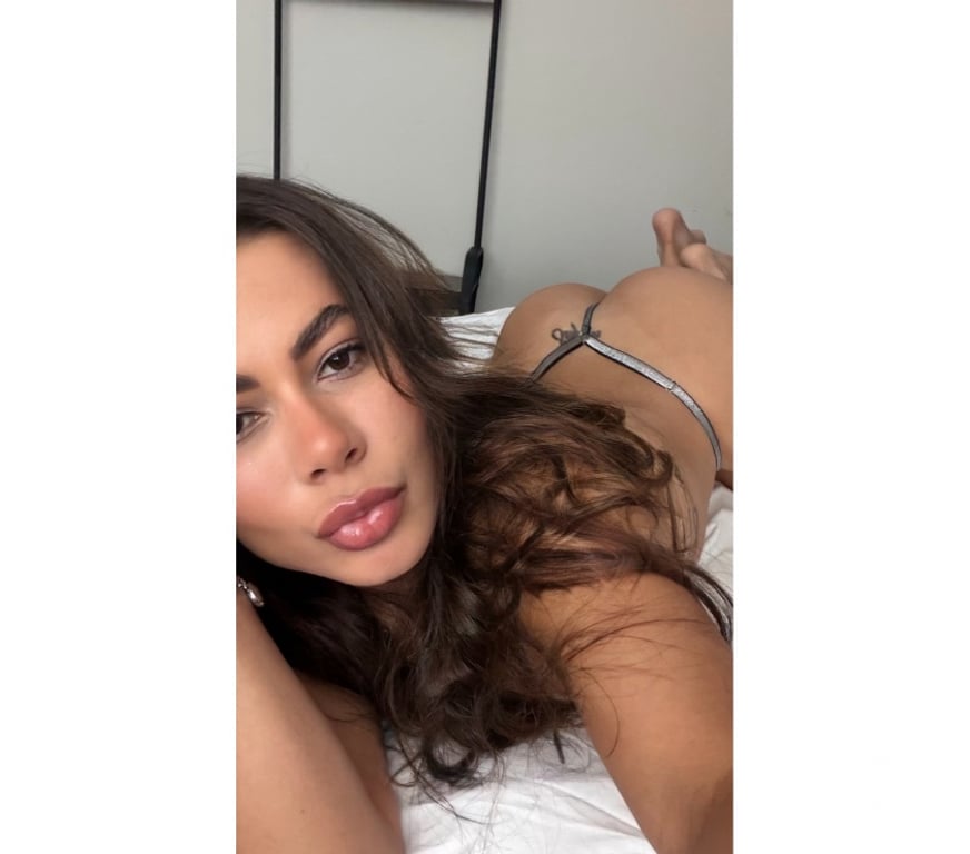 Escorts East Sussex Eastbourne - Photos for Nicolly 🇧🇷 LUXURY PARTY GIRL