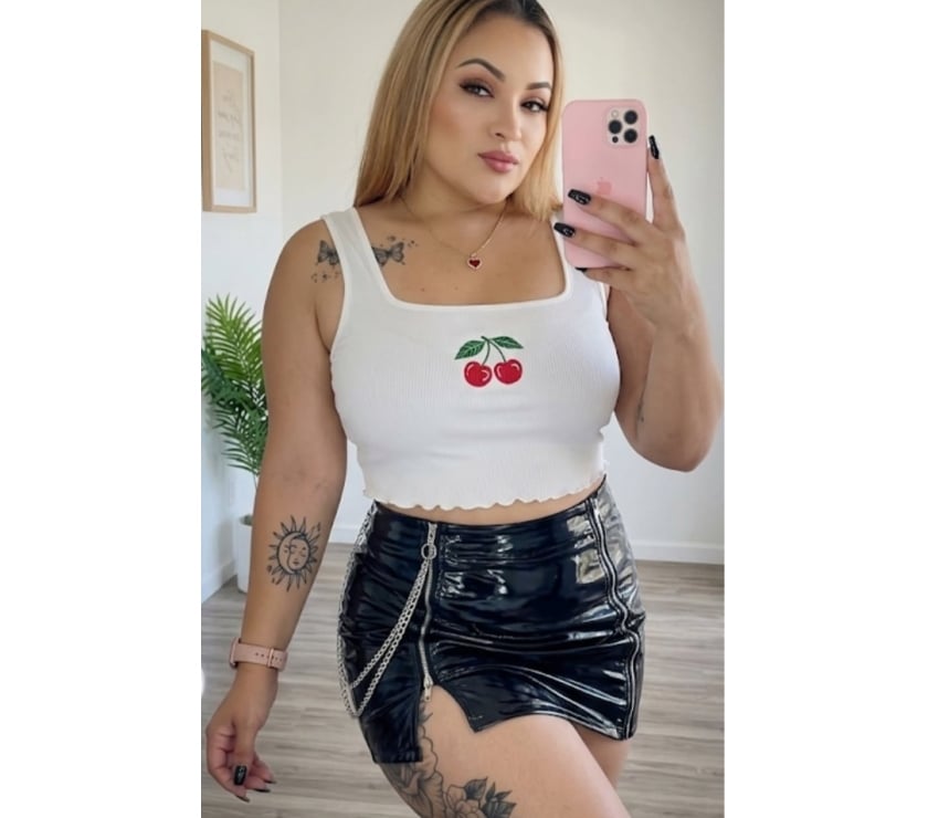 Escorts Little Ilford East London - Photos for More details on WhatsApp Dilara