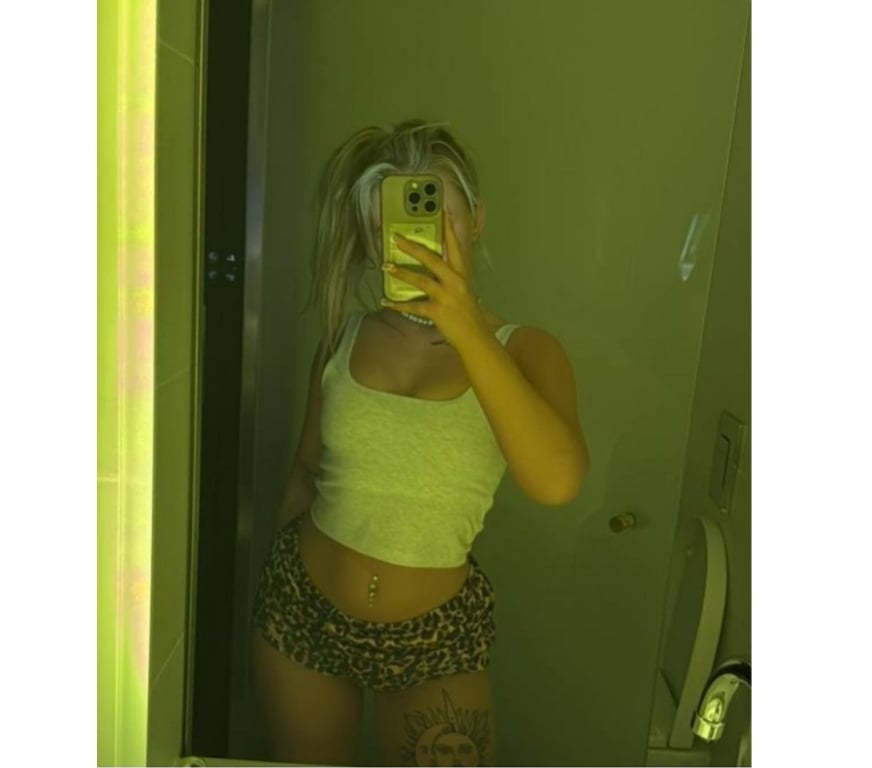 Escorts East London Little Ilford - East London - Photos for More details on WhatsApp Dilara