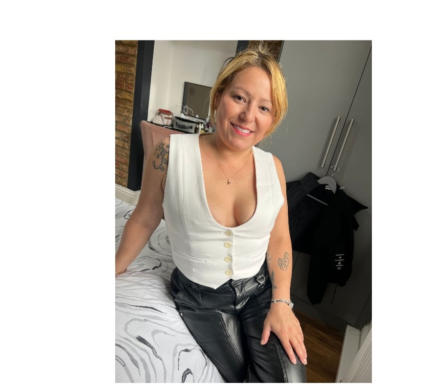 Escorts West London Hillingdon - Photos for Maya party Paraguayan girl back in town ! 🥳