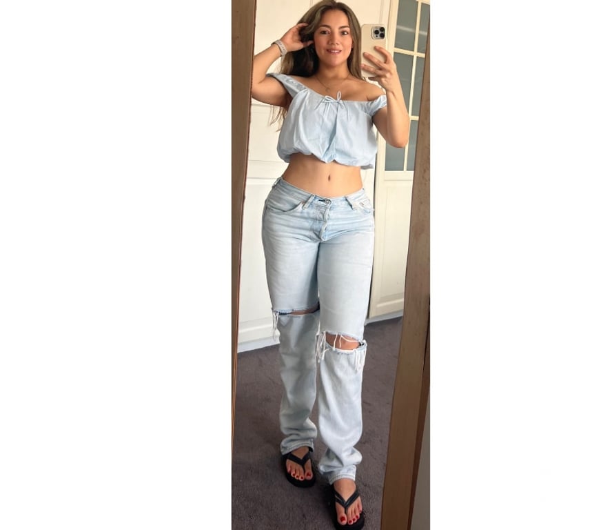 Escorts West London Hillingdon - Photos for Paula party milf Colombian girl !