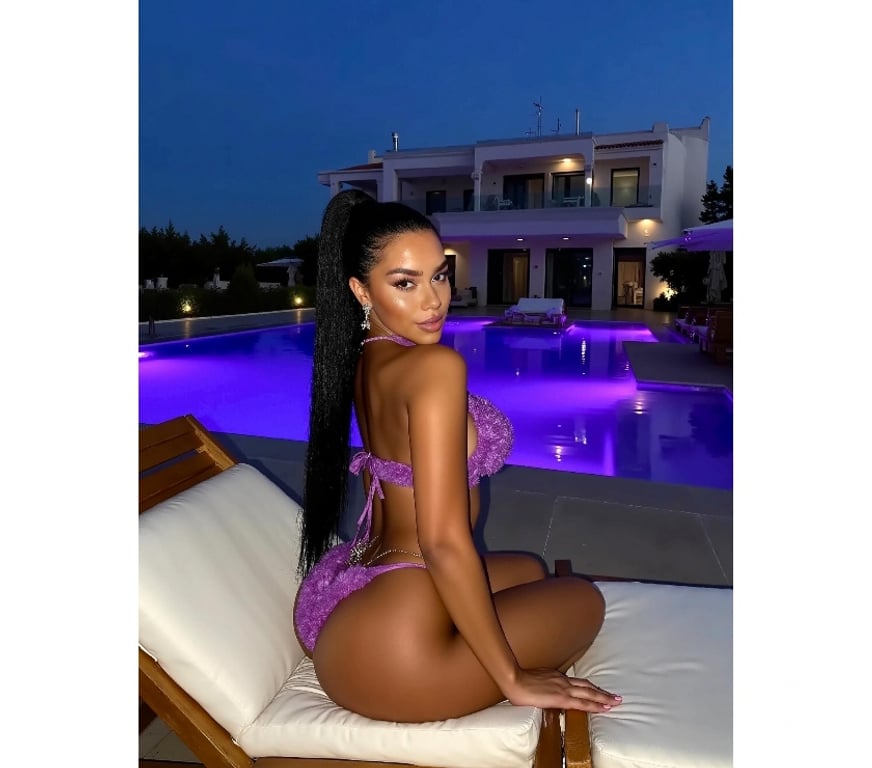 Escorts Dorset Bournemouth, Christchurch and Poole - Photos for Sweet Brazilian Girl – Real GFE Experience