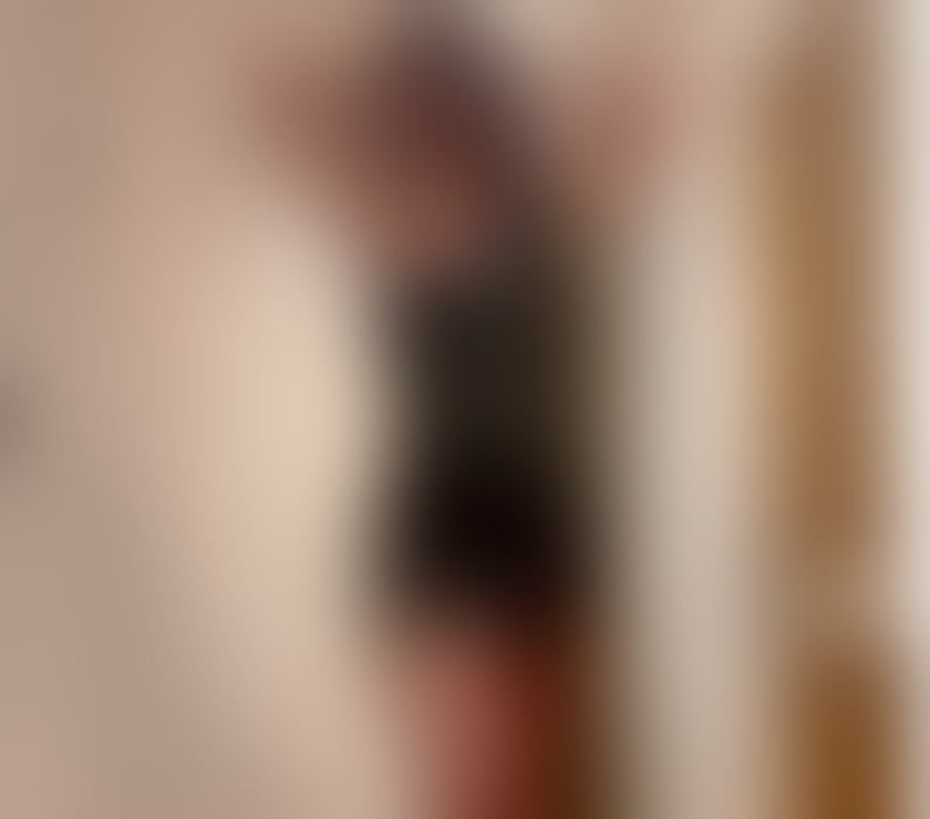 ❤️British Busty Stunner Late Night Party Girl❤️