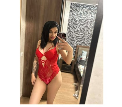 Escorts South Norwood South East London - Photos for HEY BELLA YASMINA 20 PARTY